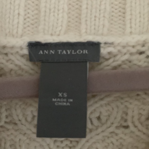 Sweater - Picture 6 of 8